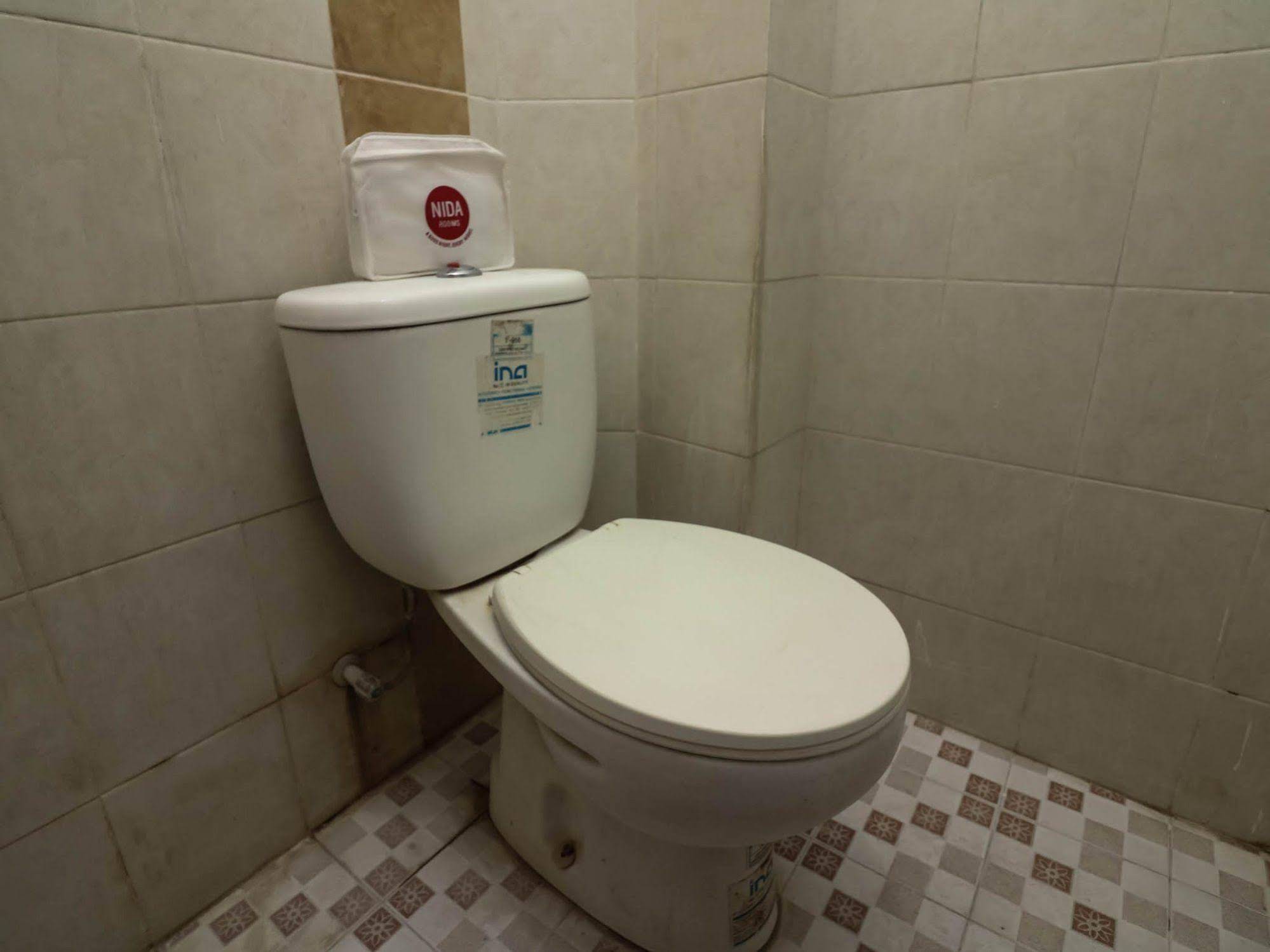 Super OYO 91495 Hotel Indah Residence