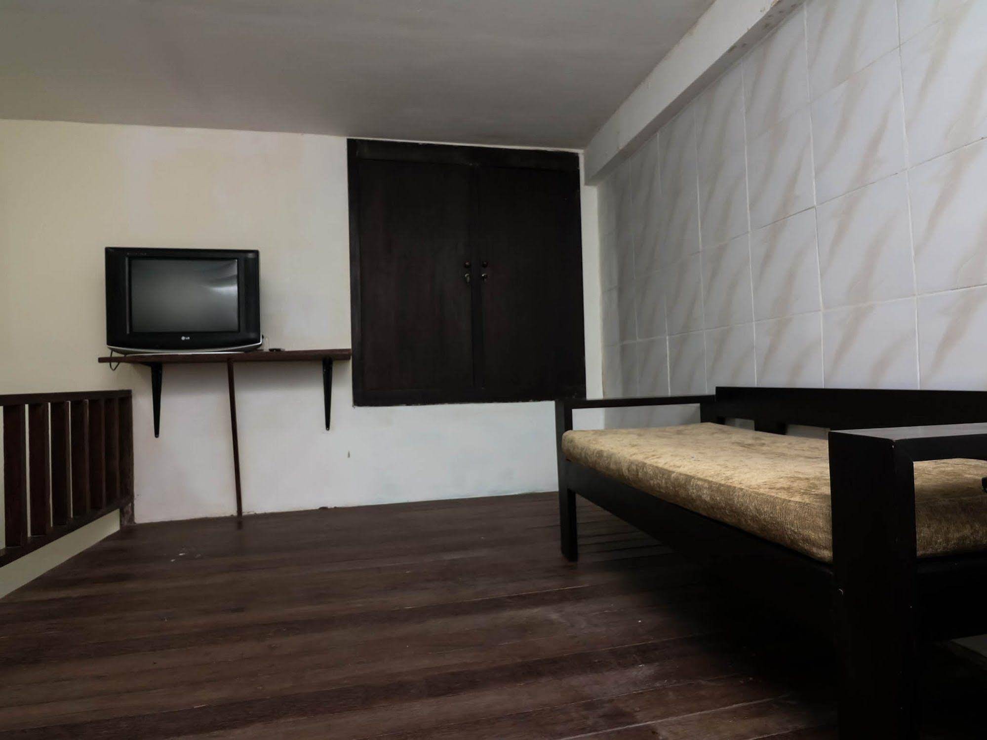 Super OYO 91495 Hotel Indah Residence