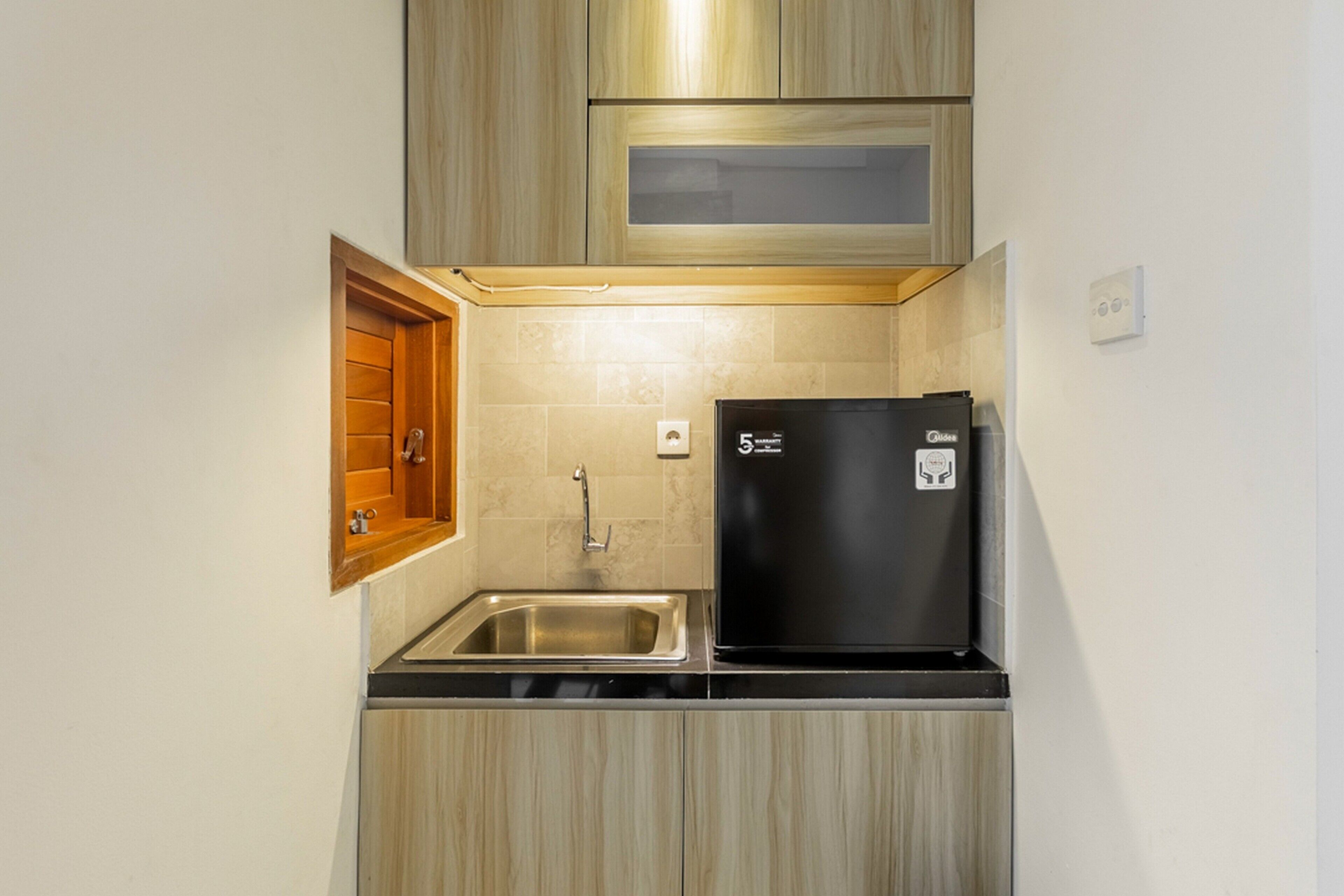 Indraprastha Residence by RedDoorz