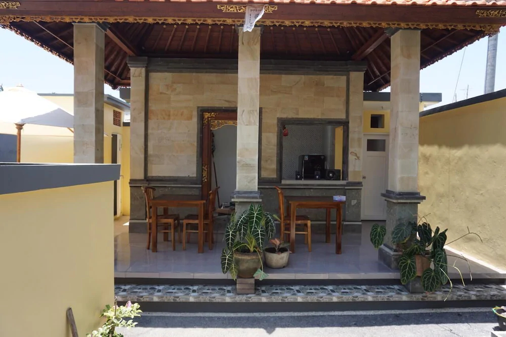 Kubu Karang HomeStay