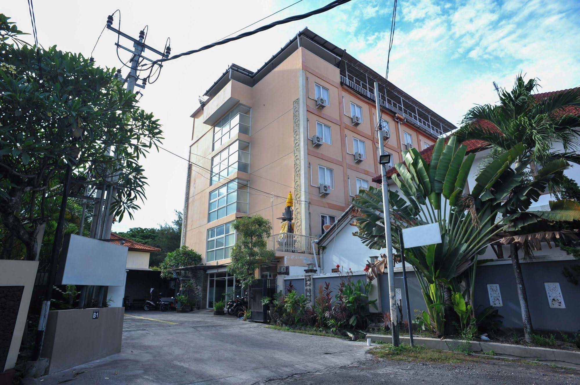 Mahatma Residence by Airyrooms