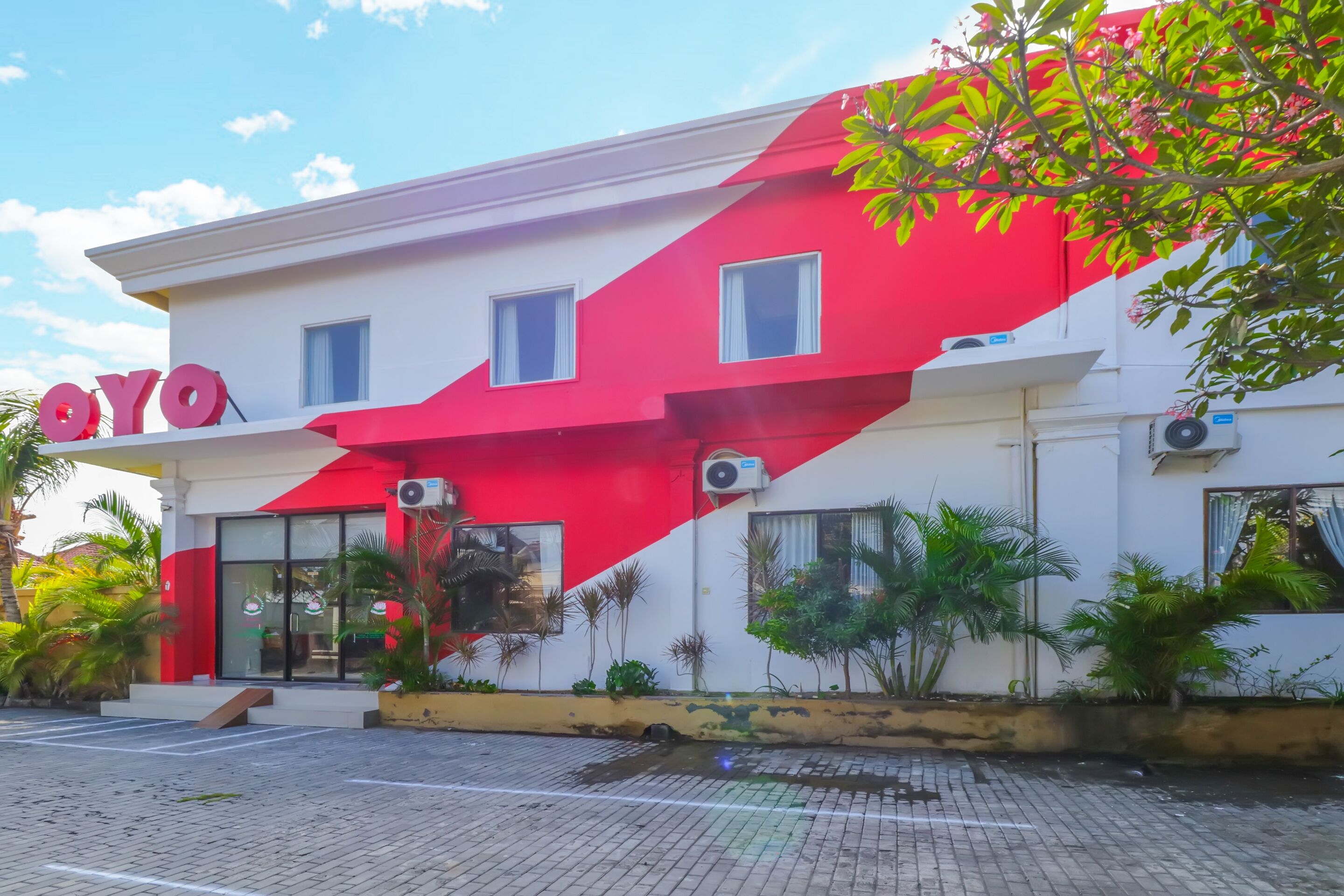 Marina Suite Apartment Bali by OYO Rooms
