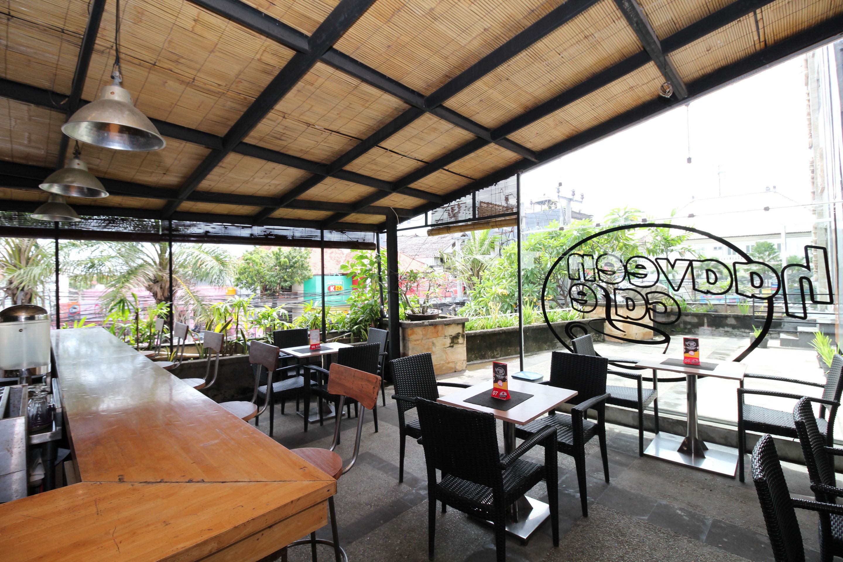 Merak Lifestyle Hotel by Airy Rooms