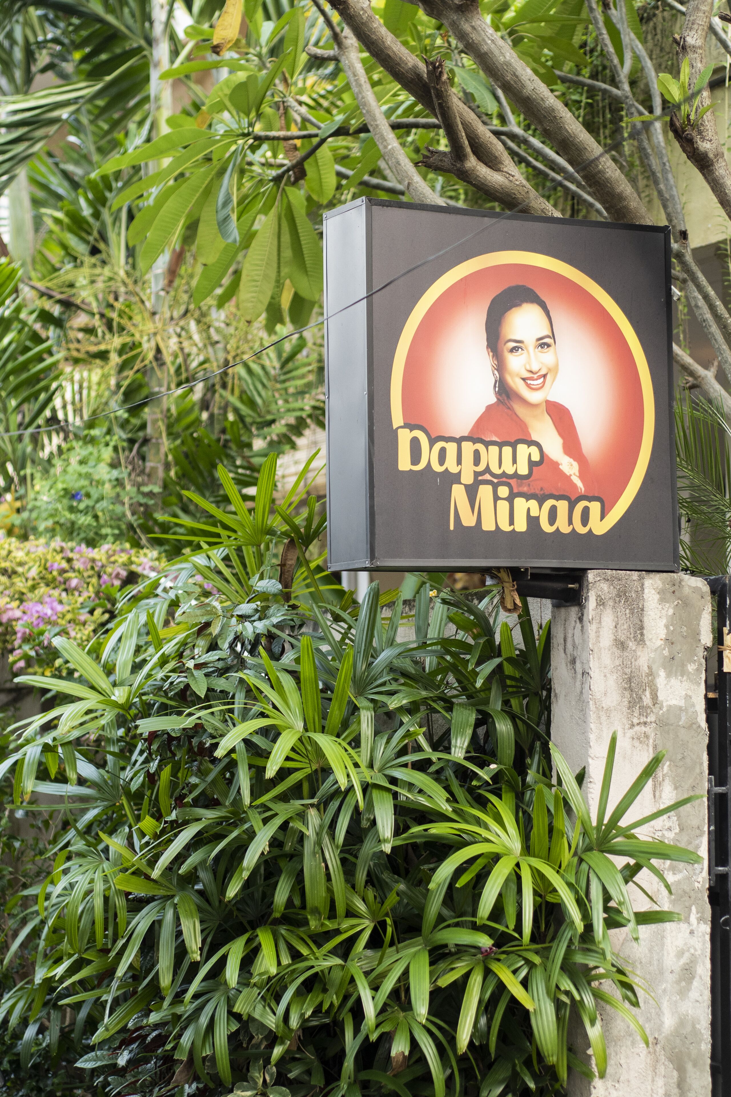 Miraa Guest House & Resto By Ghayatri