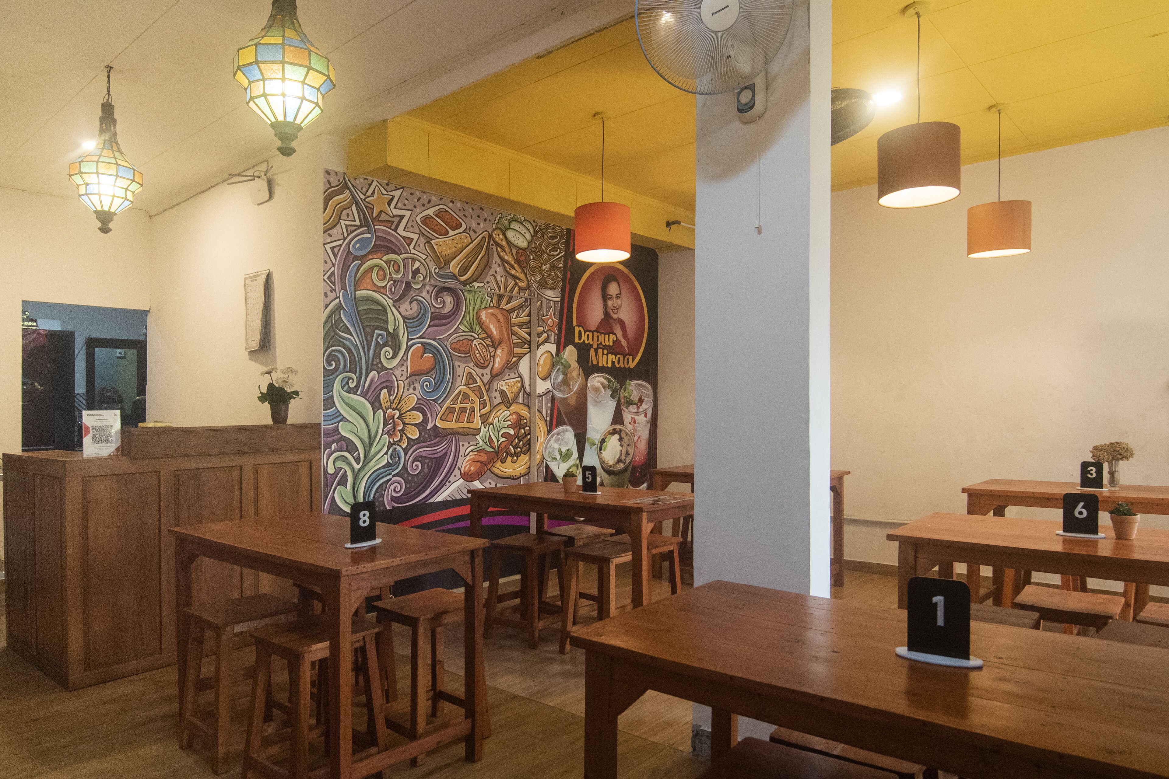 Miraa Guest House & Resto By Ghayatri