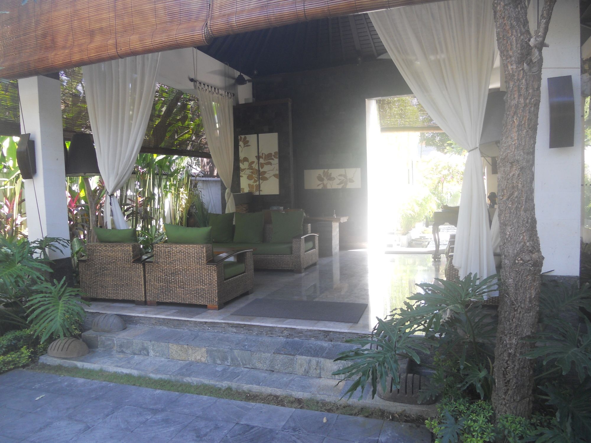 Nike Villas