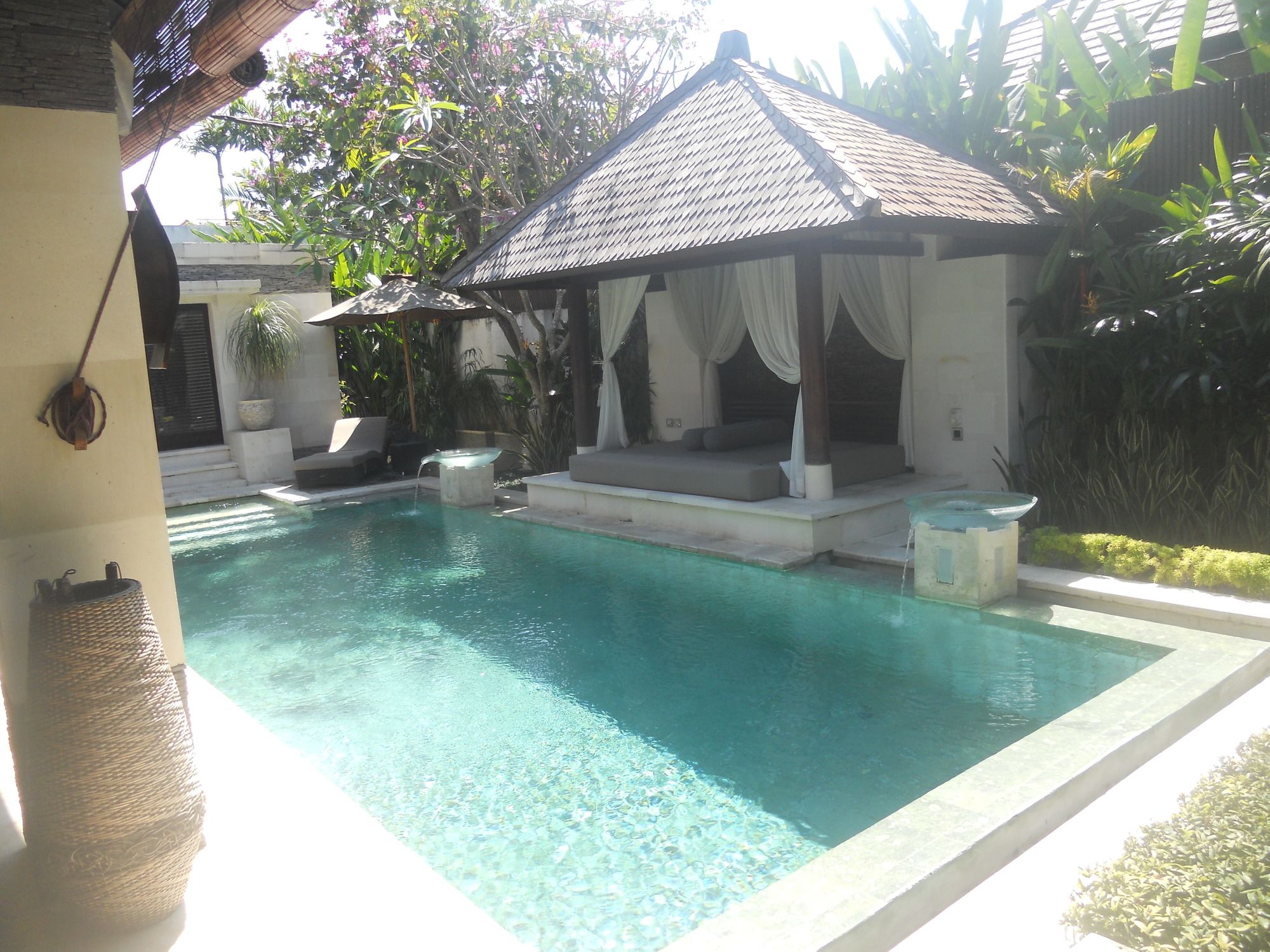 Nike Villas