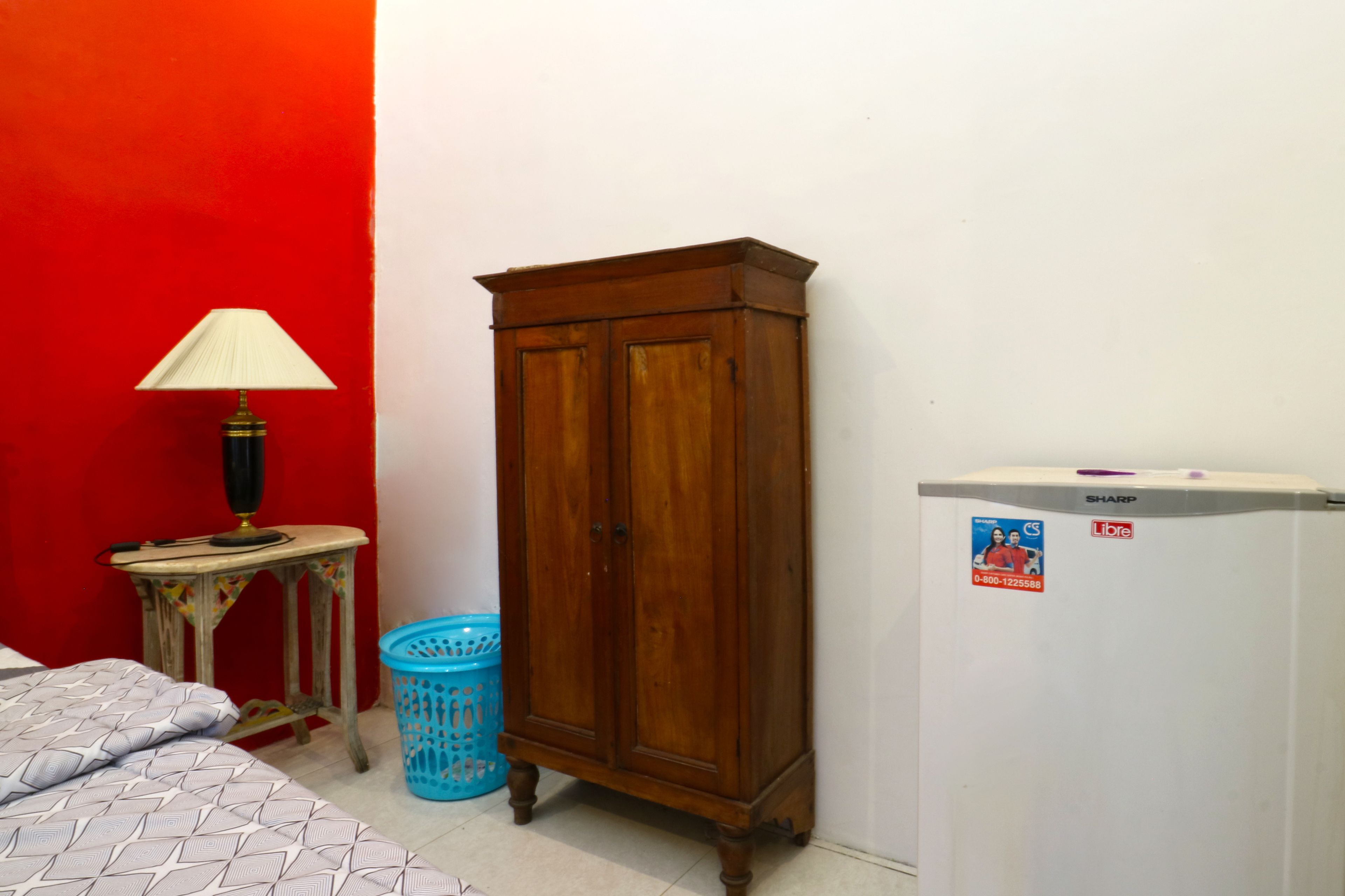 Nira Guest House
