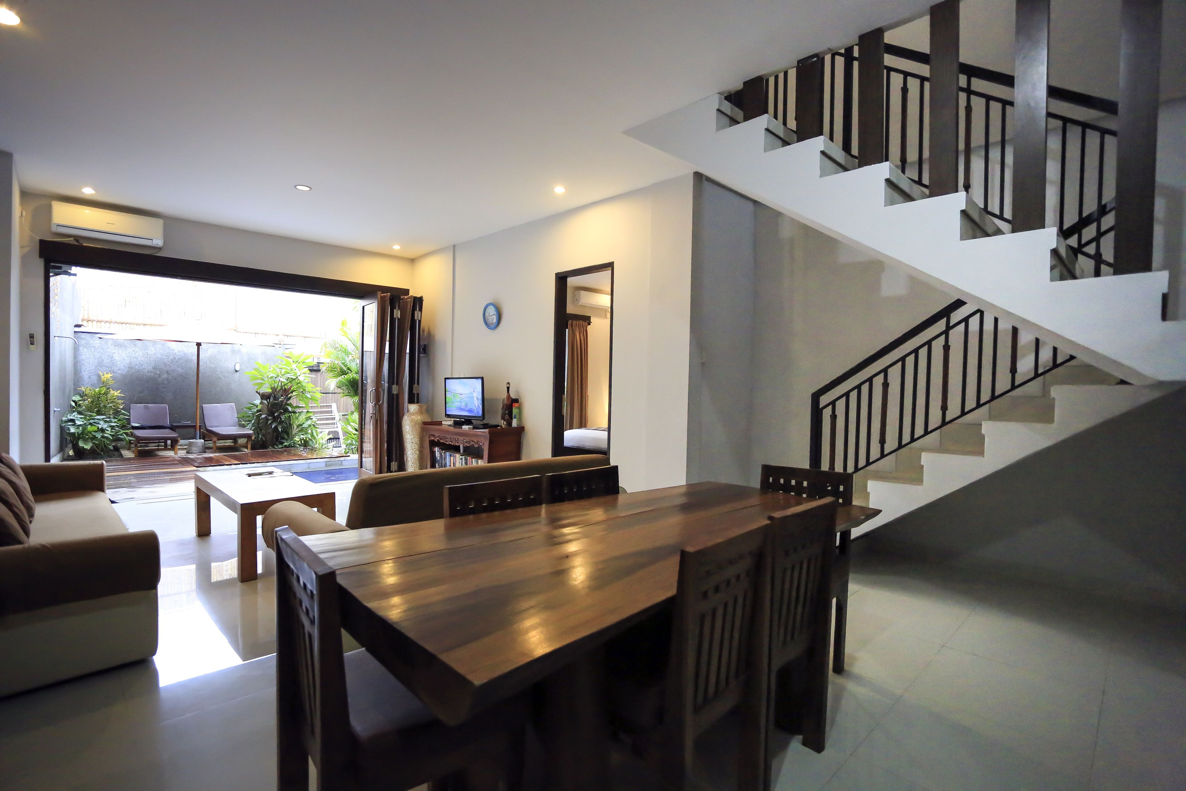 Nyoman Villa