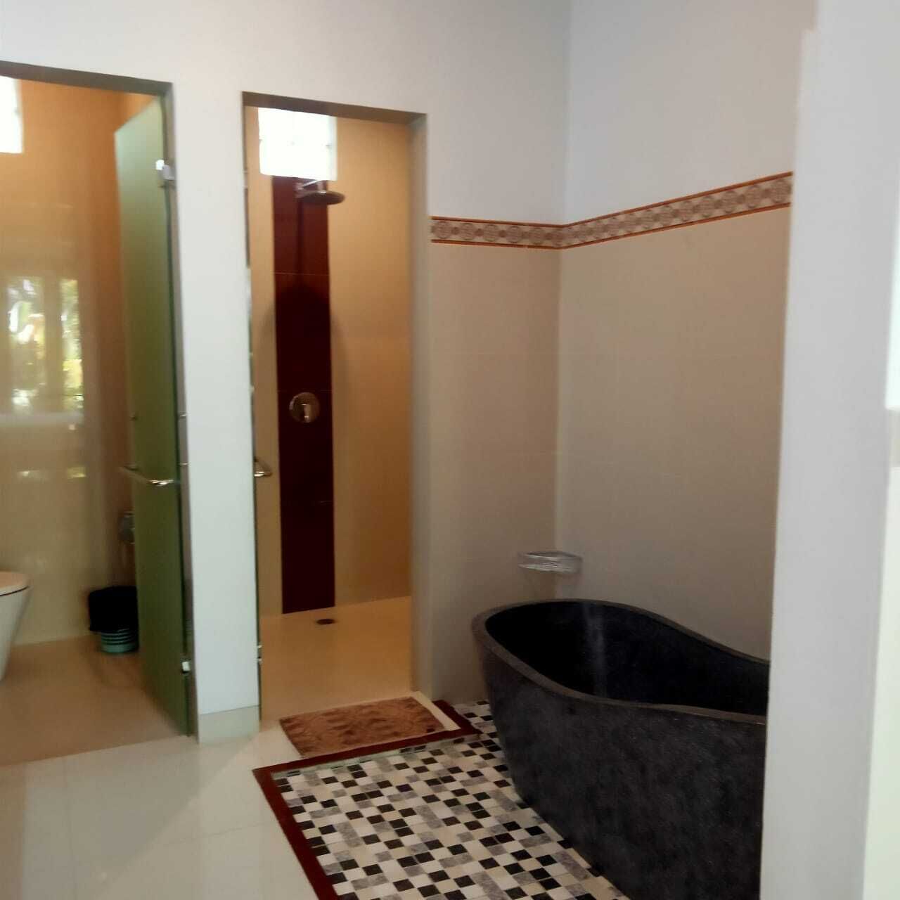 Nyoman Villa