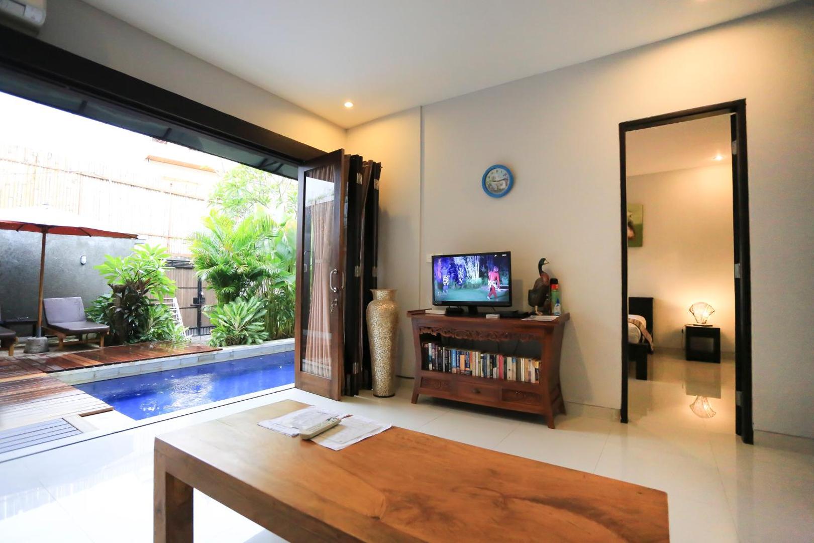 Nyoman Villa