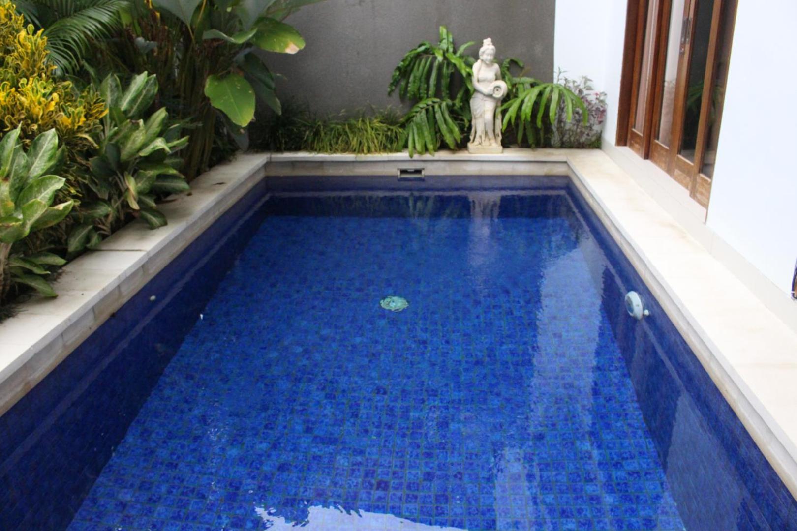 Nyoman Villa
