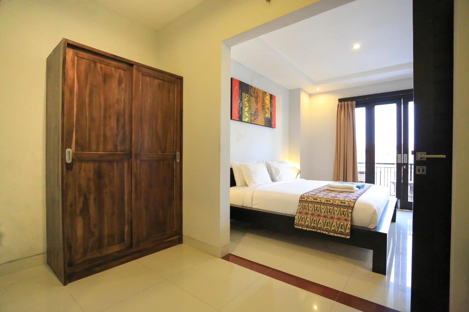 Nyoman Villa