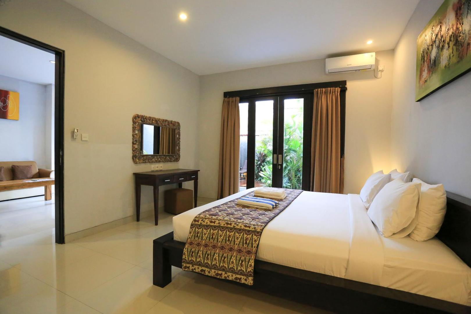 Nyoman Villa