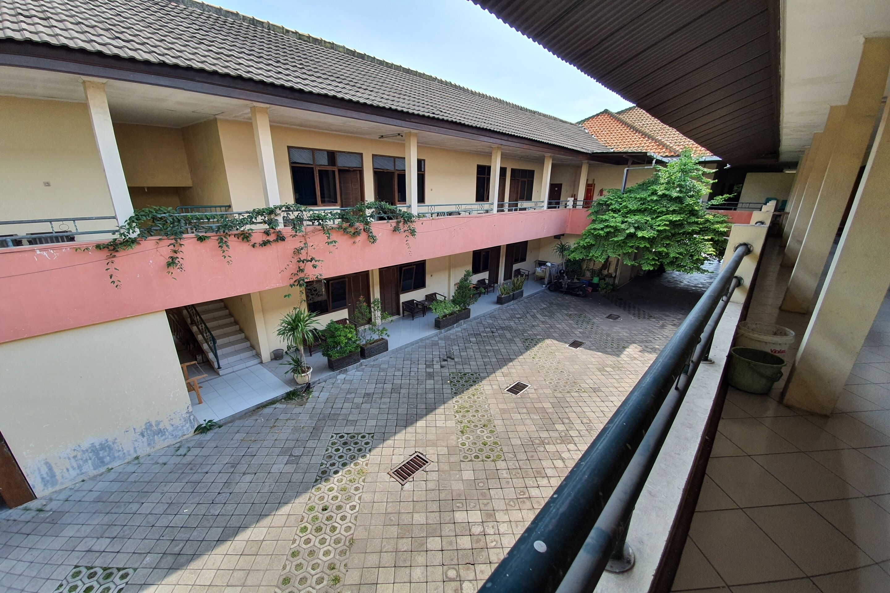 OYO 2992 Hotel Likita