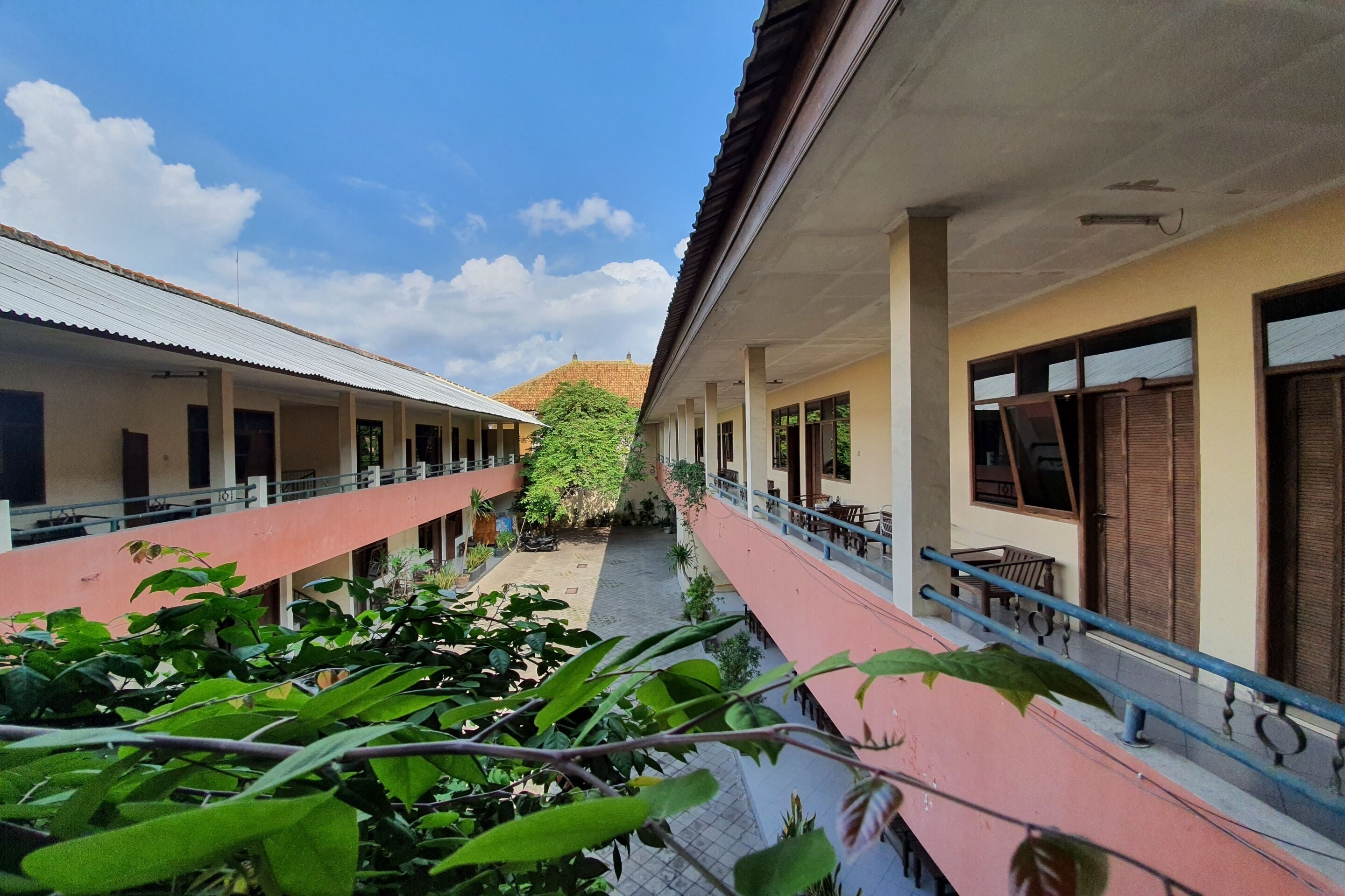 OYO 2992 Hotel Likita