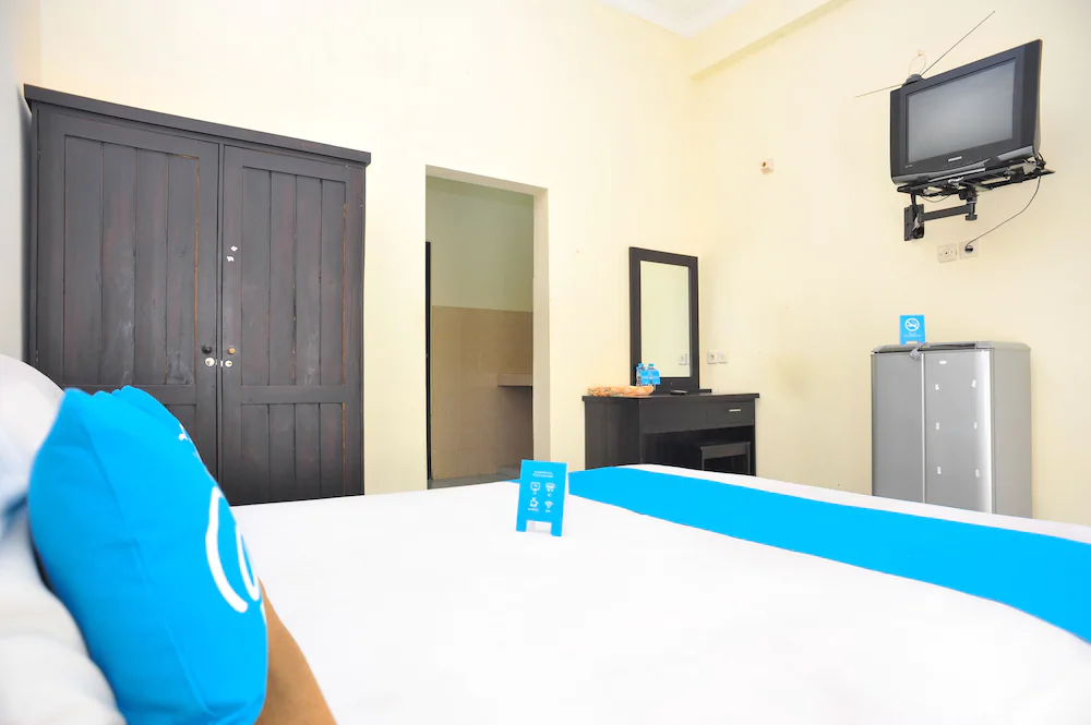 Pondok Taman 828 by Airy