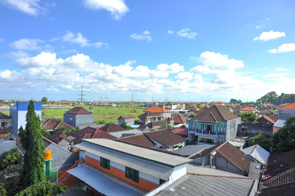 Pondok Taman 828 by Airy
