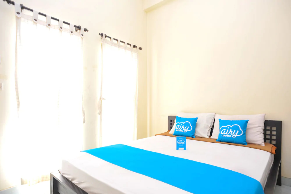 Pondok Taman 828 by Airy