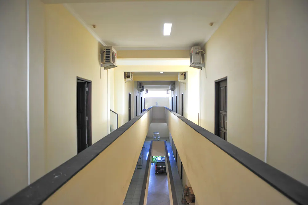 Pondok Taman 828 by Airy