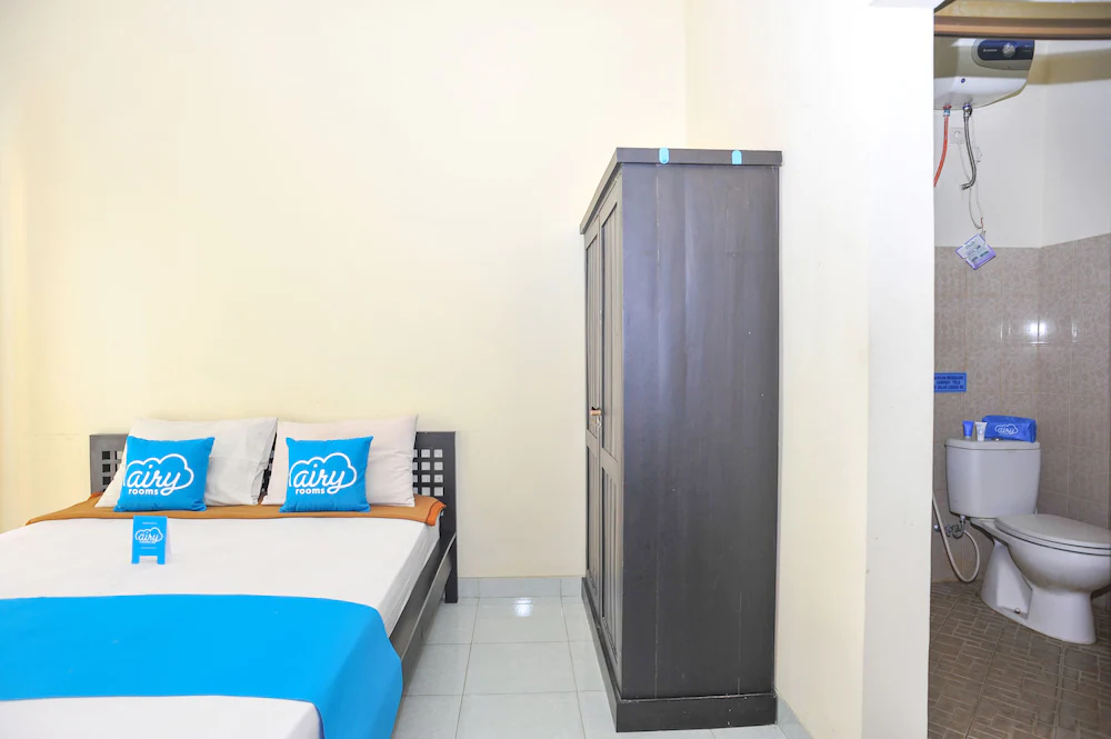 Pondok Taman 828 by Airy