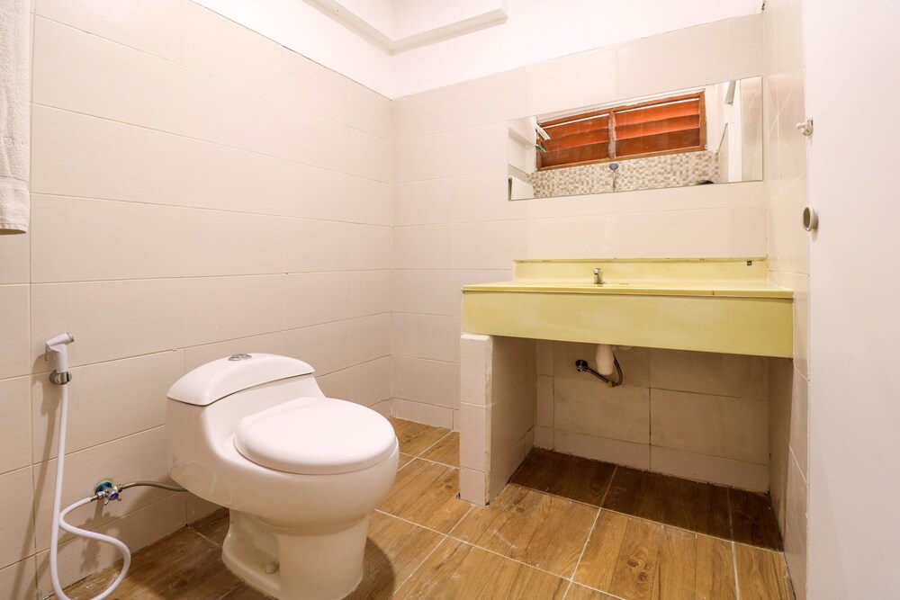 Pulau Bali Hotel by OYO