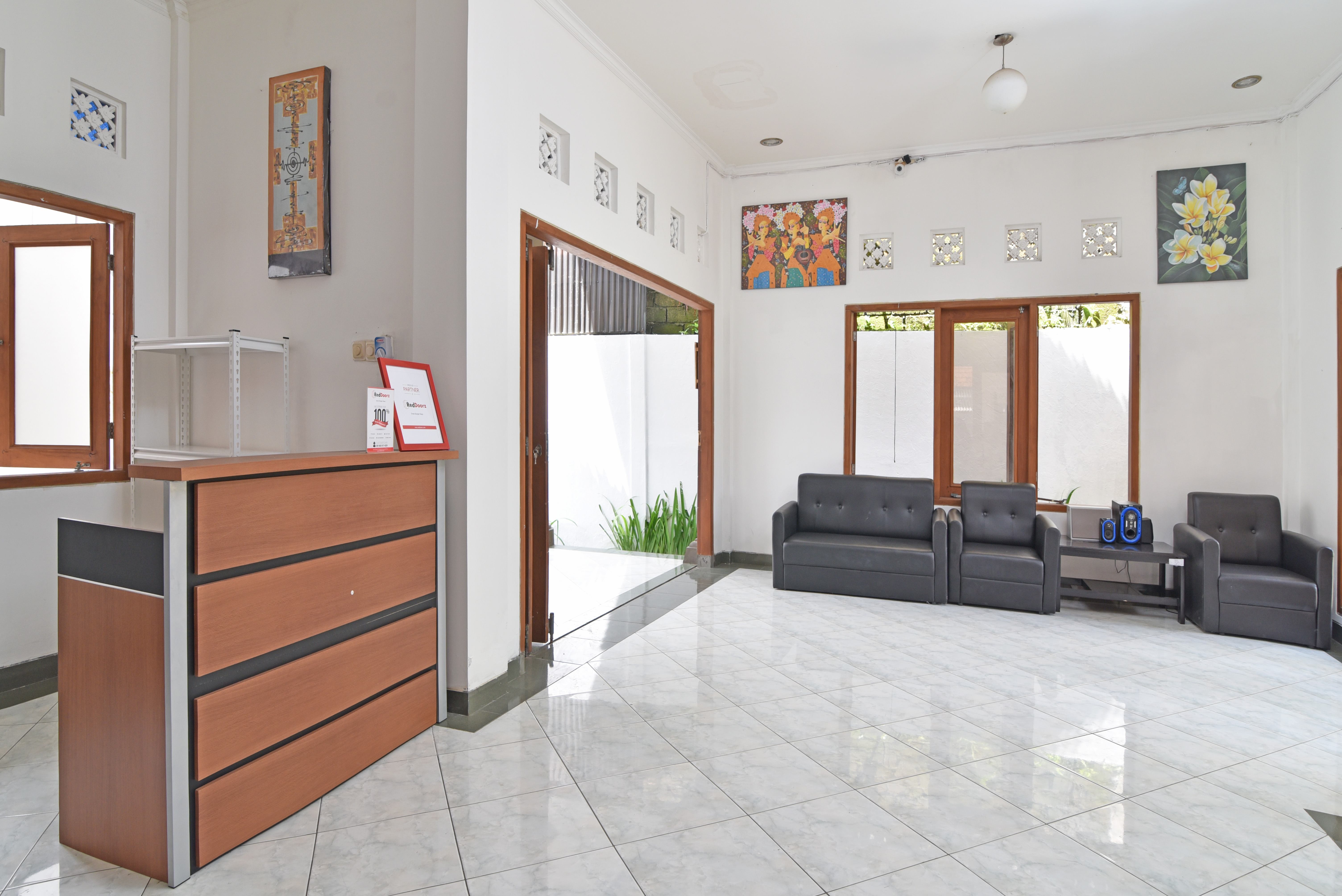 RedDoorz @ Jalan Gatot Subroto Denpasar