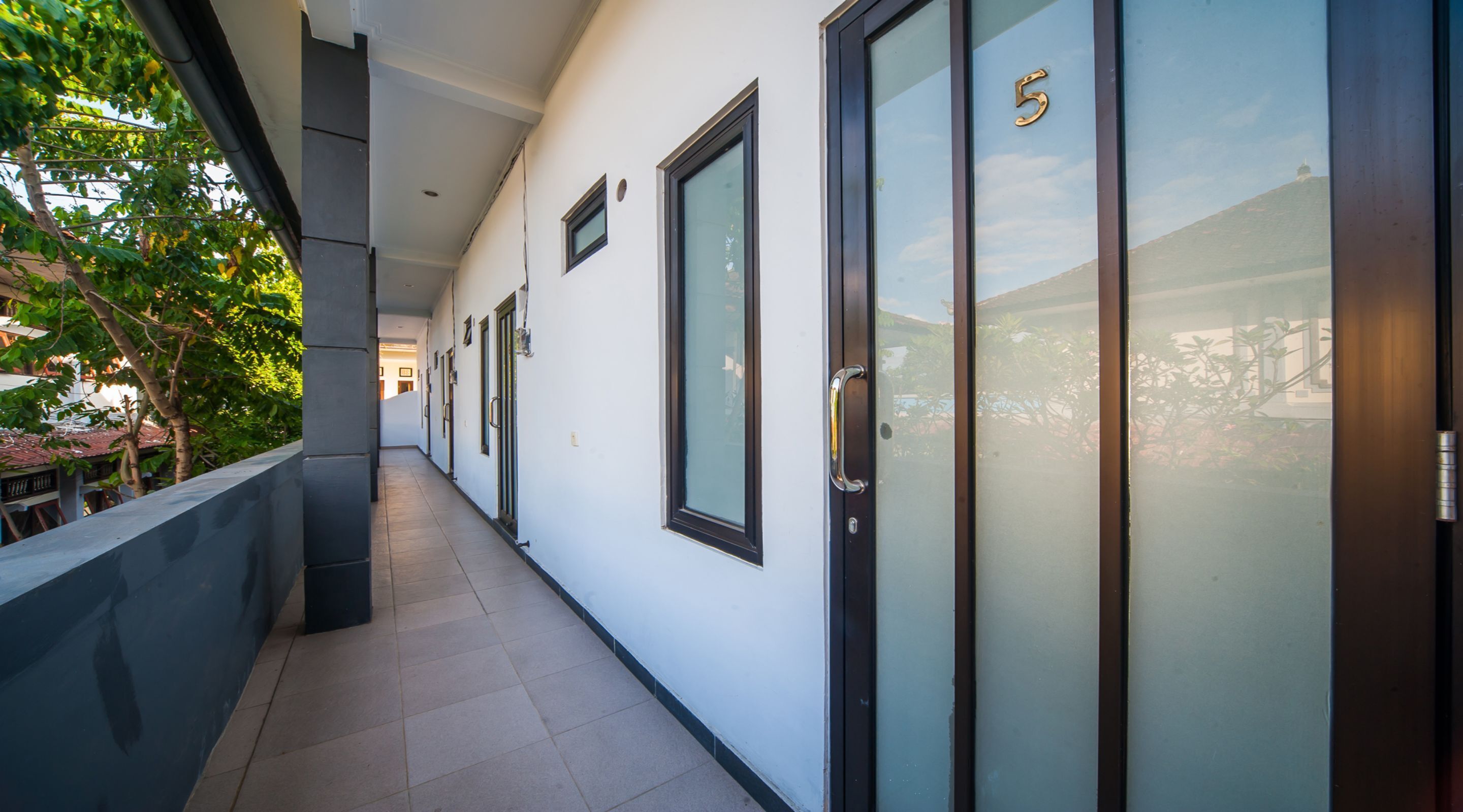 Rise Apartment Sanur
