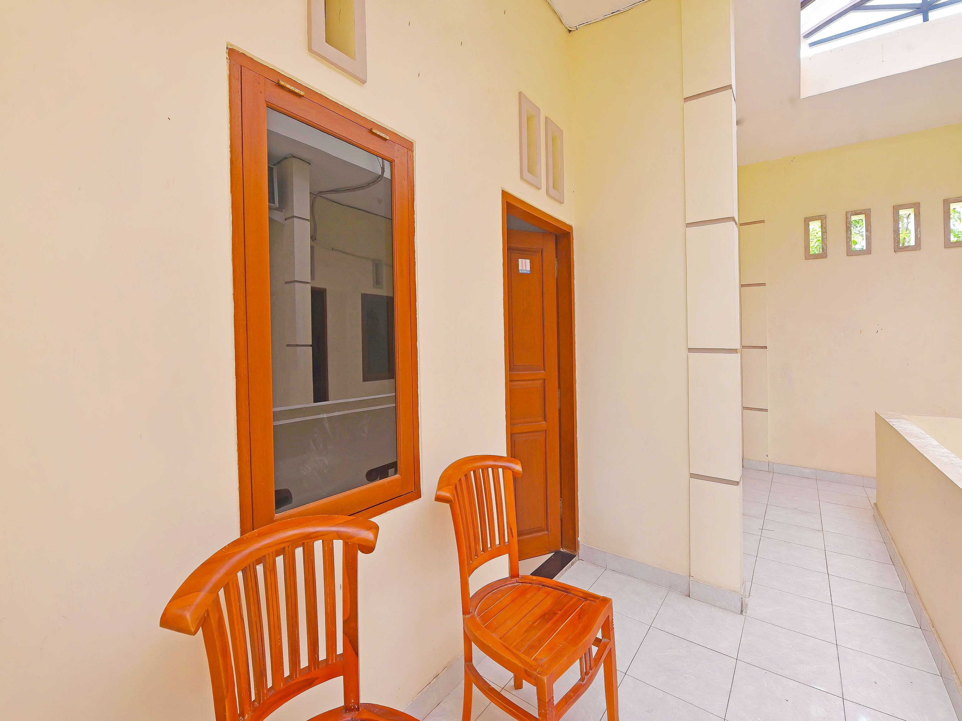 Sandat Guest House by OYO