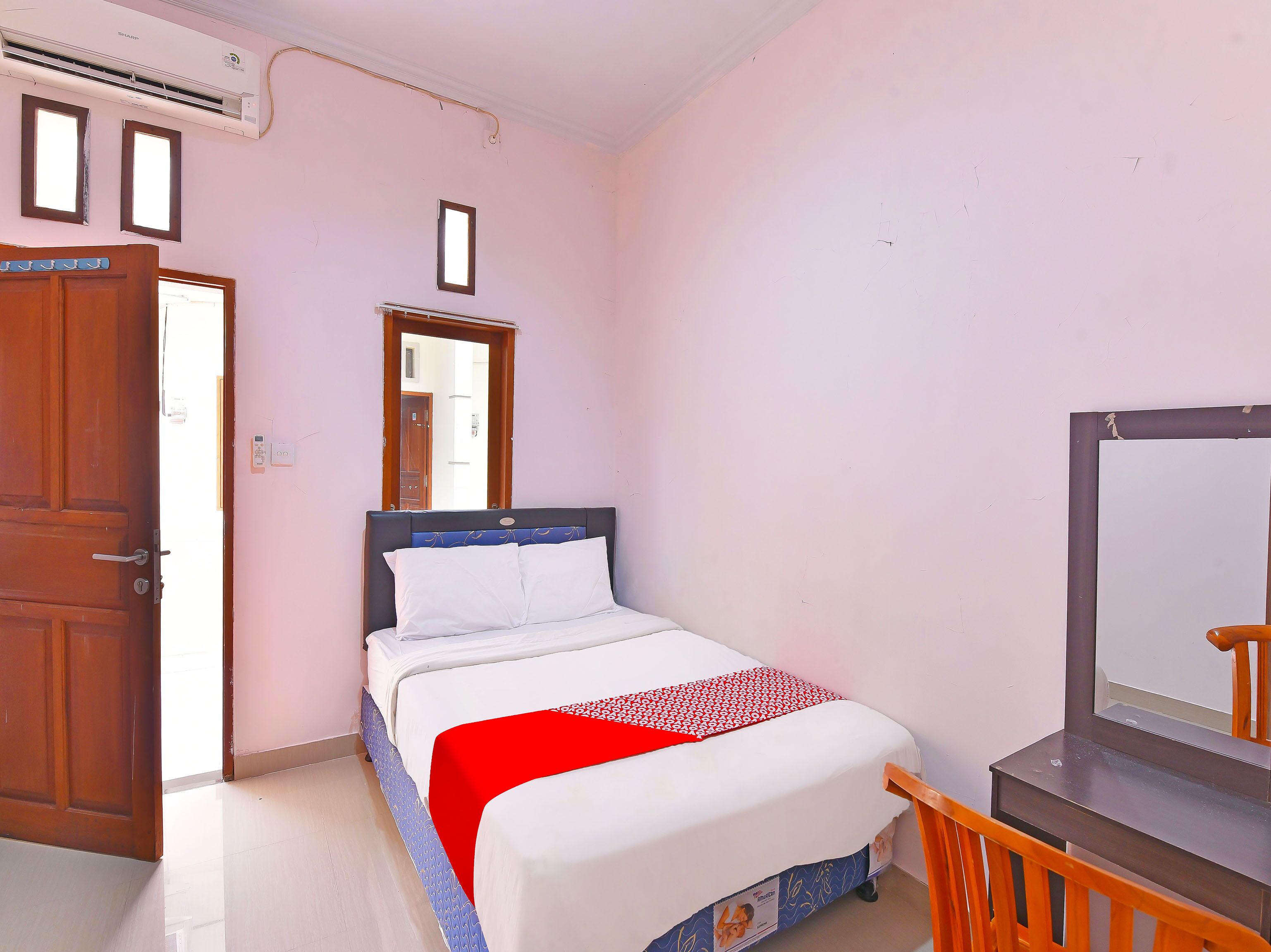 Sandat Guest House by OYO