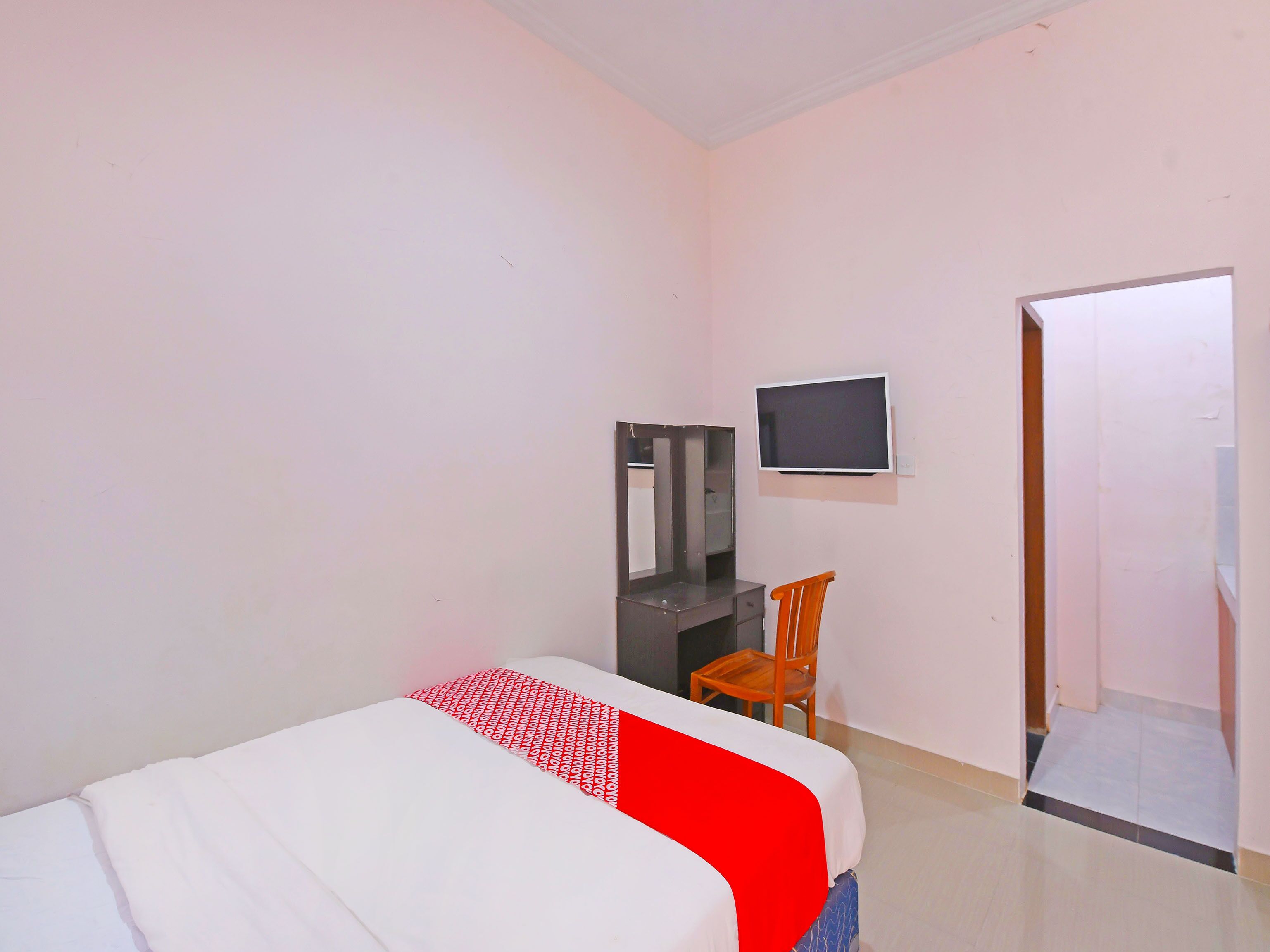 Sandat Guest House by OYO