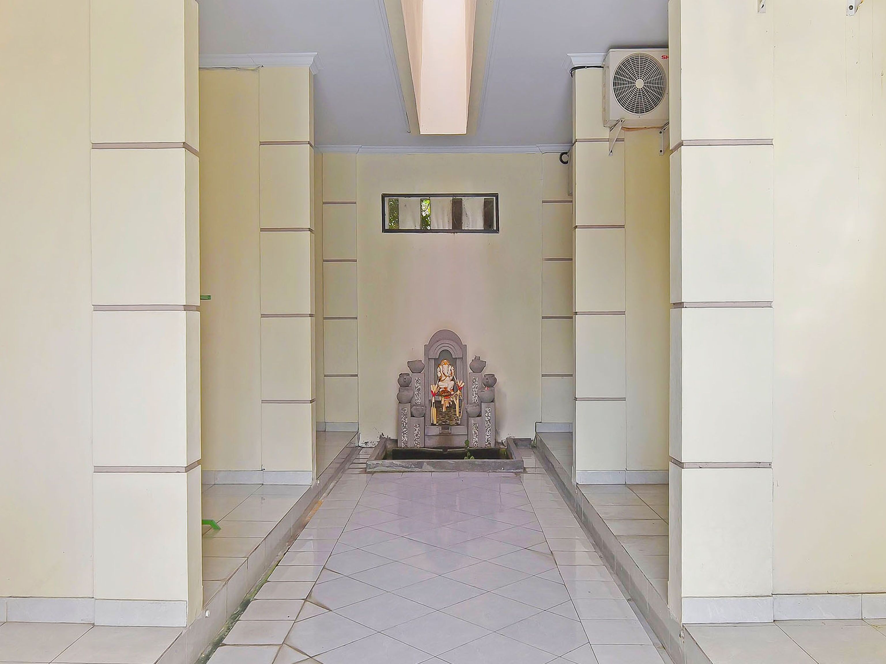 Sandat Guest House by OYO