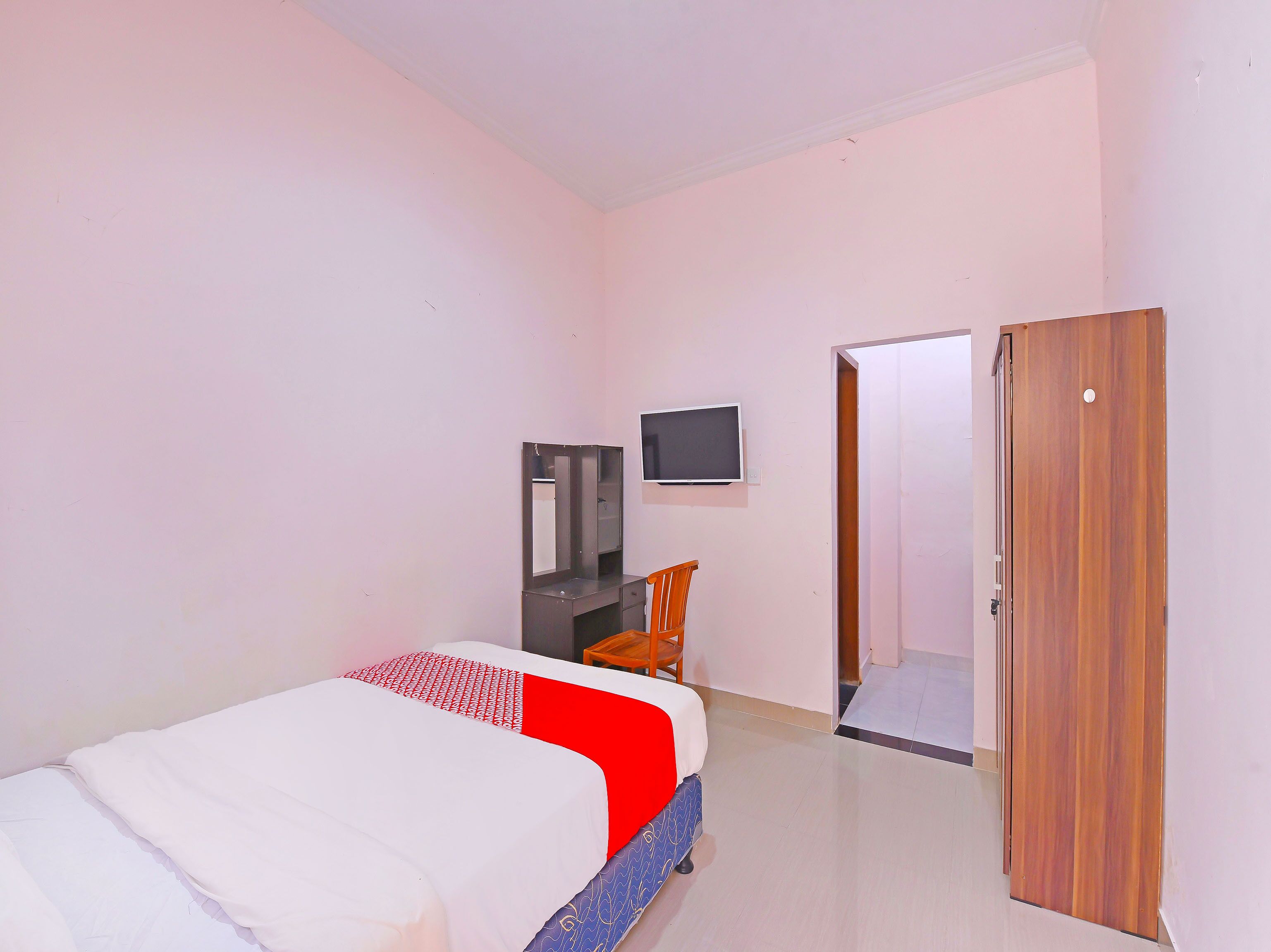 Sandat Guest House by OYO
