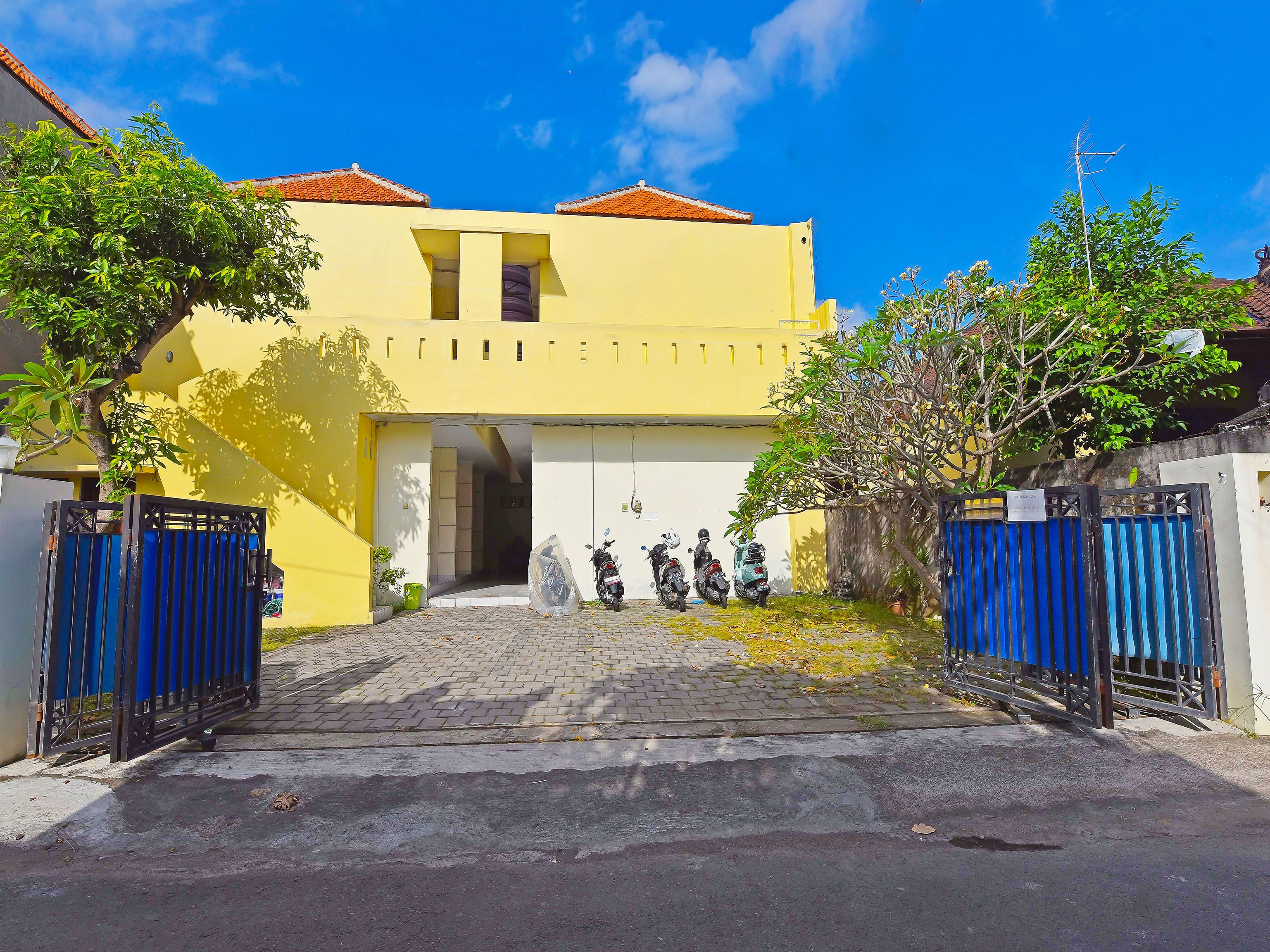 Sandat Guest House by OYO
