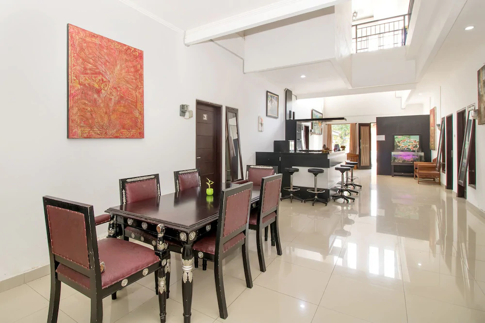Sekar Sari Residence by OYO Rooms