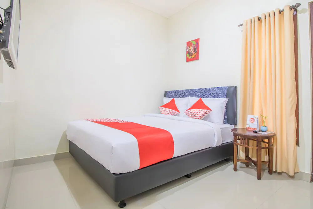 Sekar Sari Residence by OYO Rooms