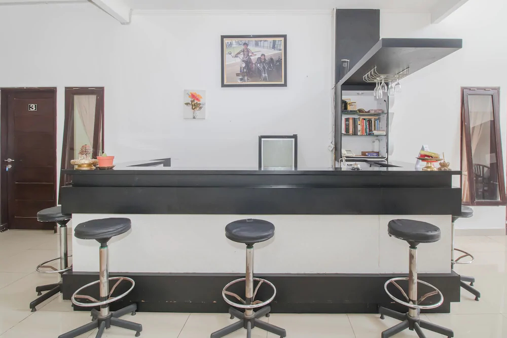 Sekar Sari Residence by OYO Rooms