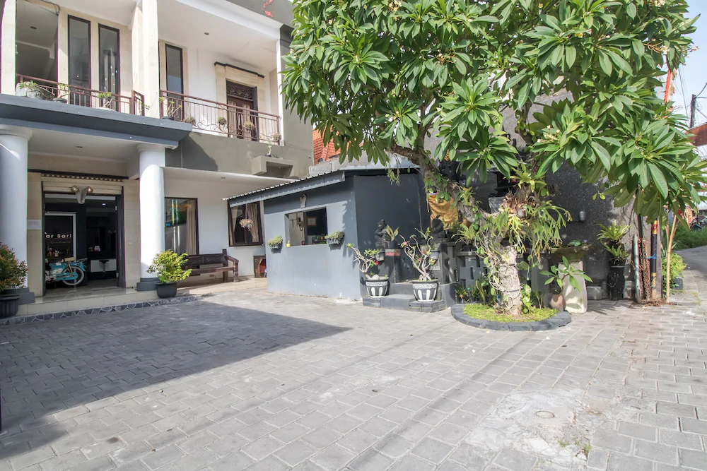 Sekar Sari Residence by OYO Rooms