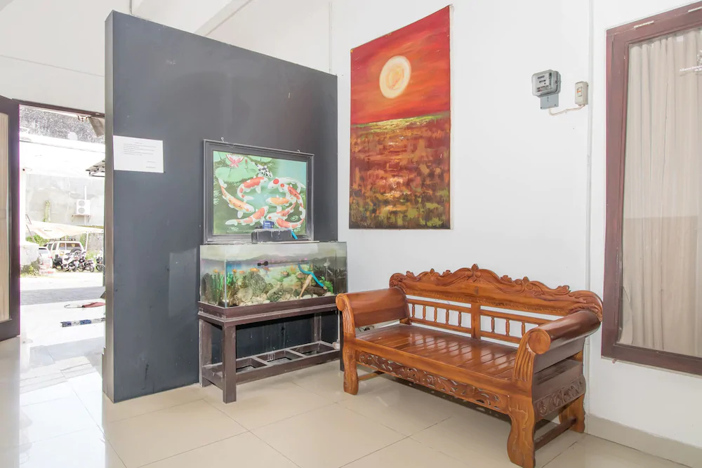 Sekar Sari Residence by OYO Rooms