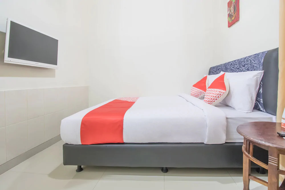 Sekar Sari Residence by OYO Rooms