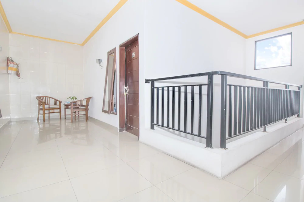 Sekar Sari Residence by OYO Rooms
