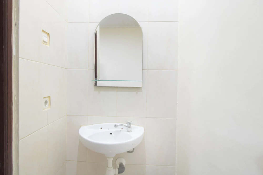 Sekar Sari Residence by OYO Rooms