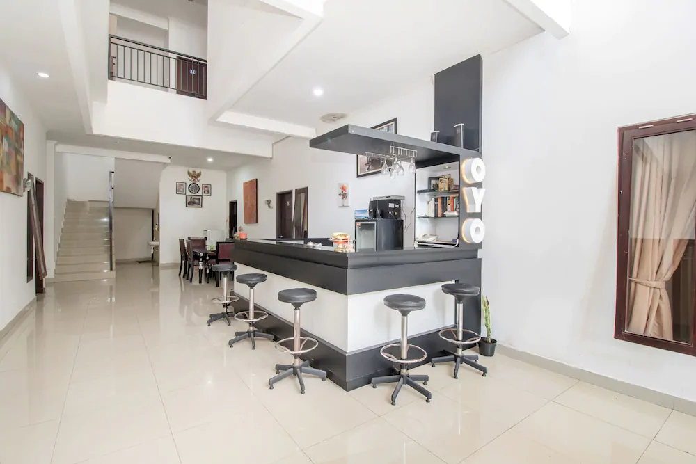 Sekar Sari Residence by OYO Rooms