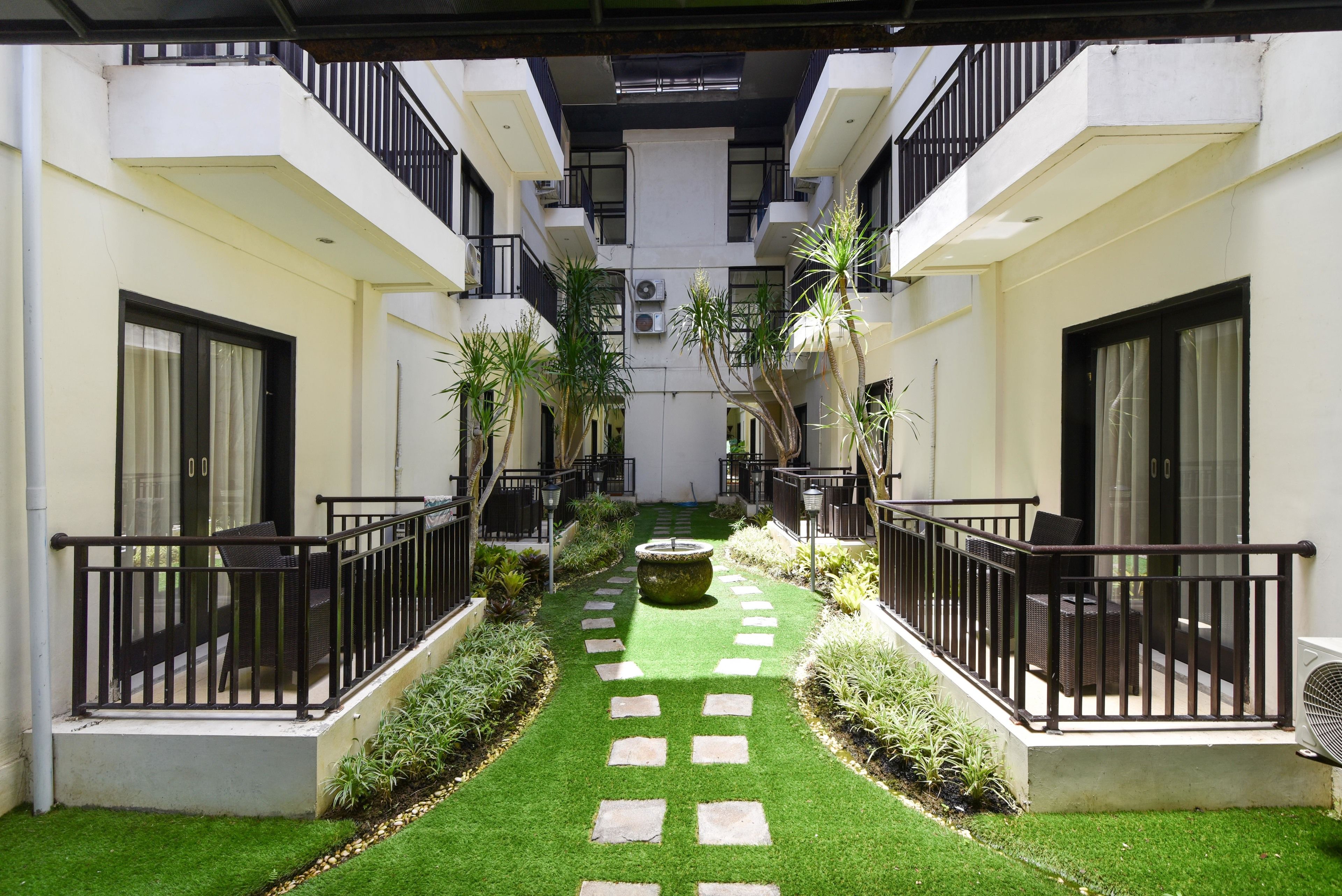 Sylvia Bali Suite Residence by RedDoorz
