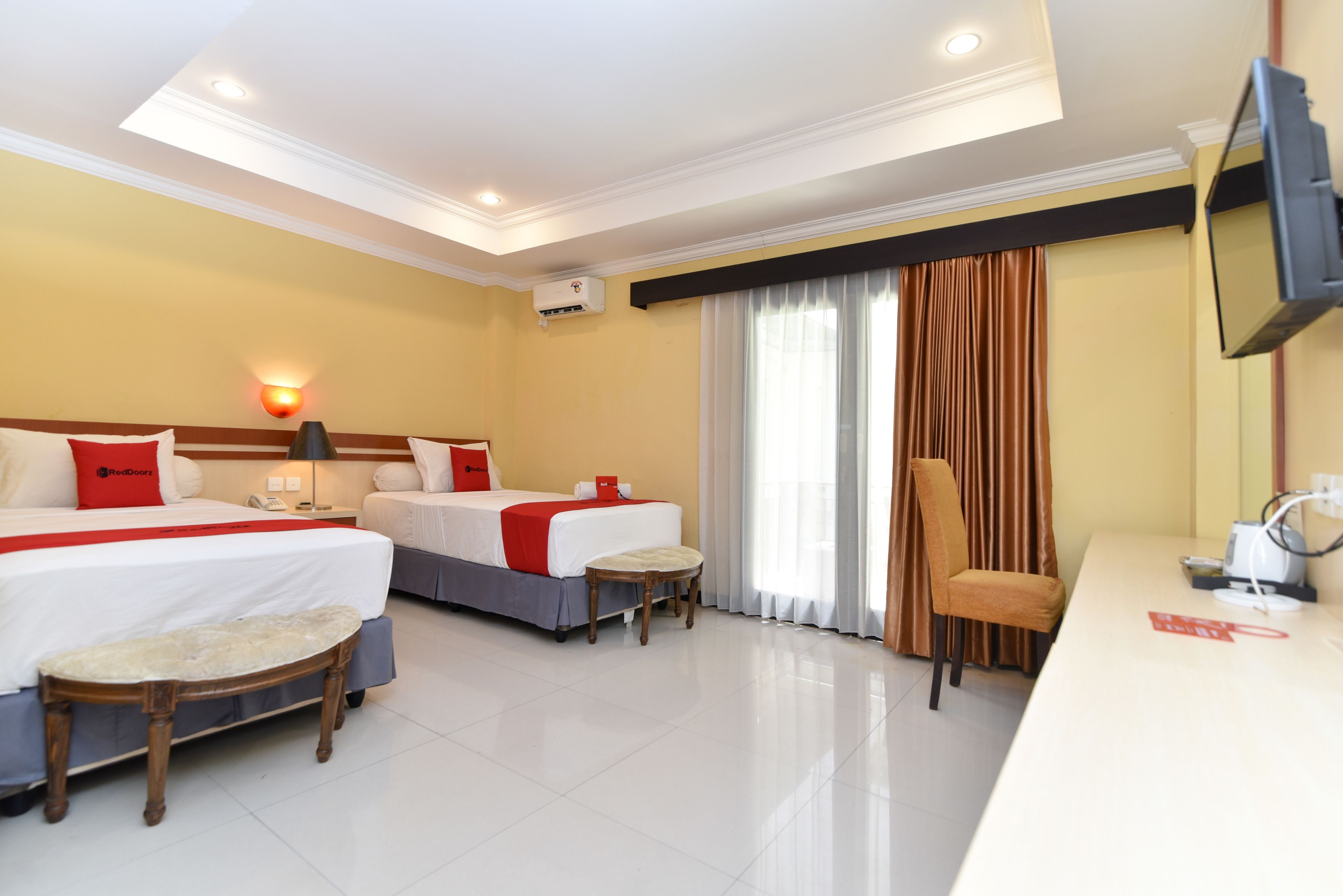 Sylvia Bali Suite Residence by RedDoorz