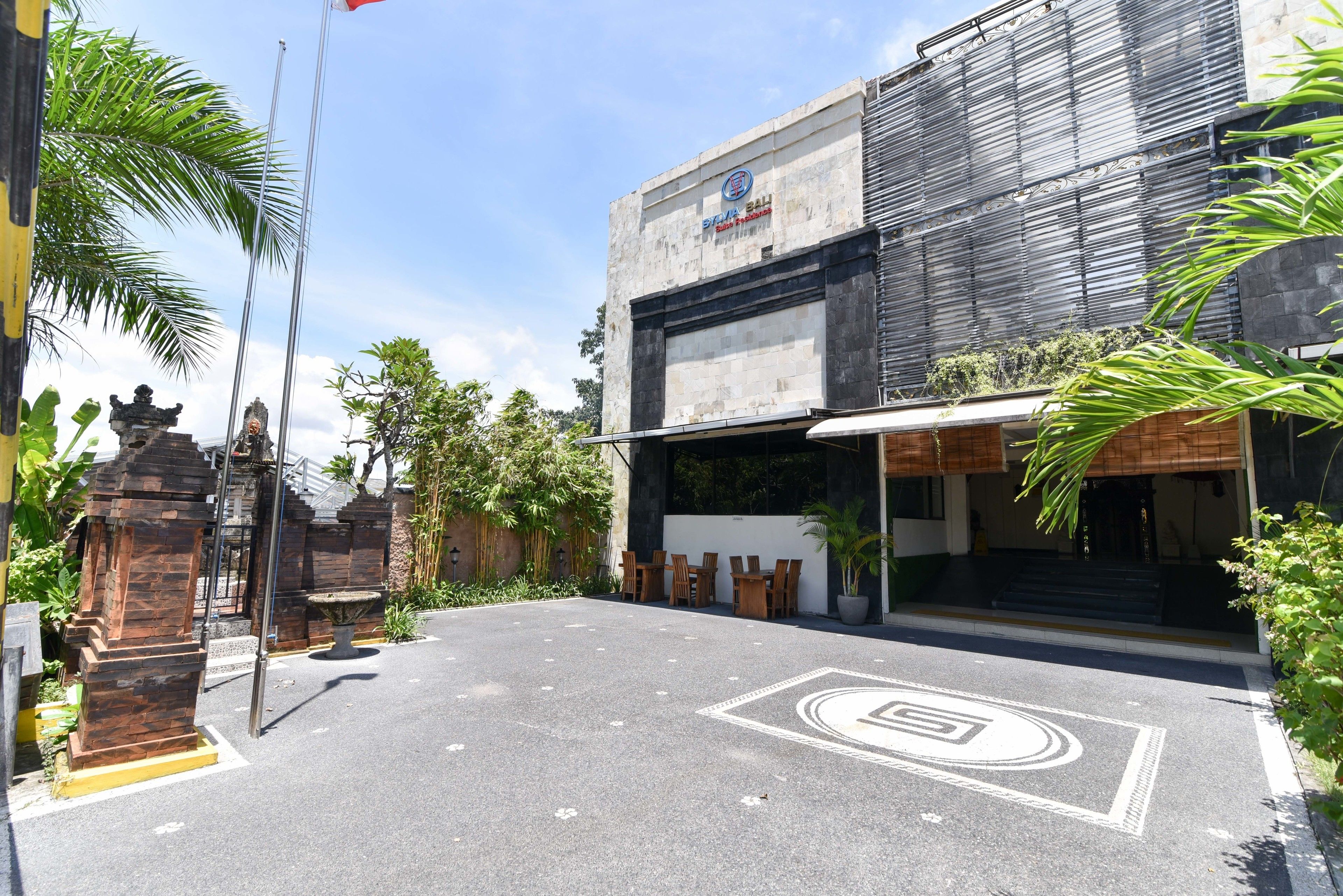 Sylvia Bali Suite Residence by RedDoorz