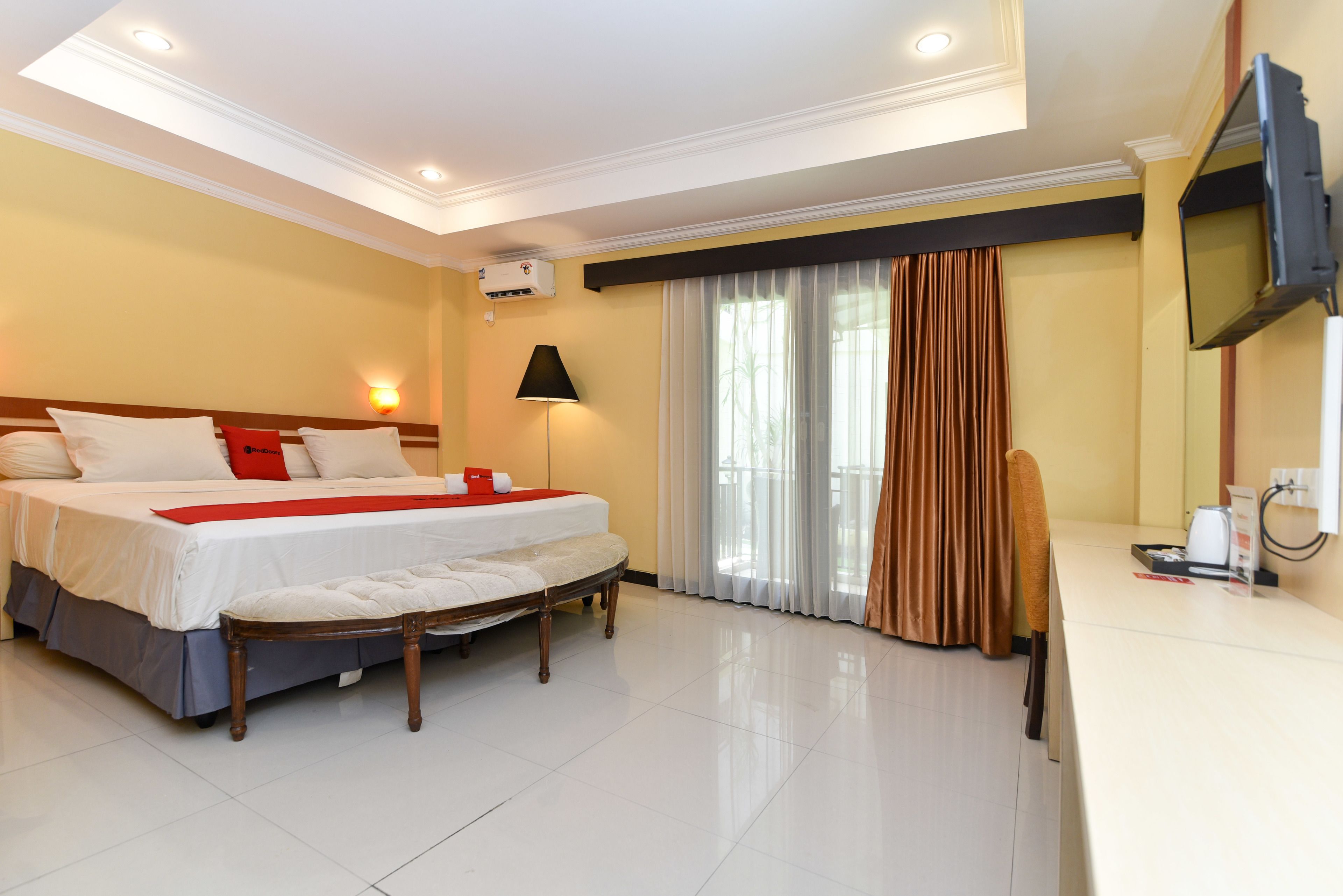 Sylvia Bali Suite Residence by RedDoorz