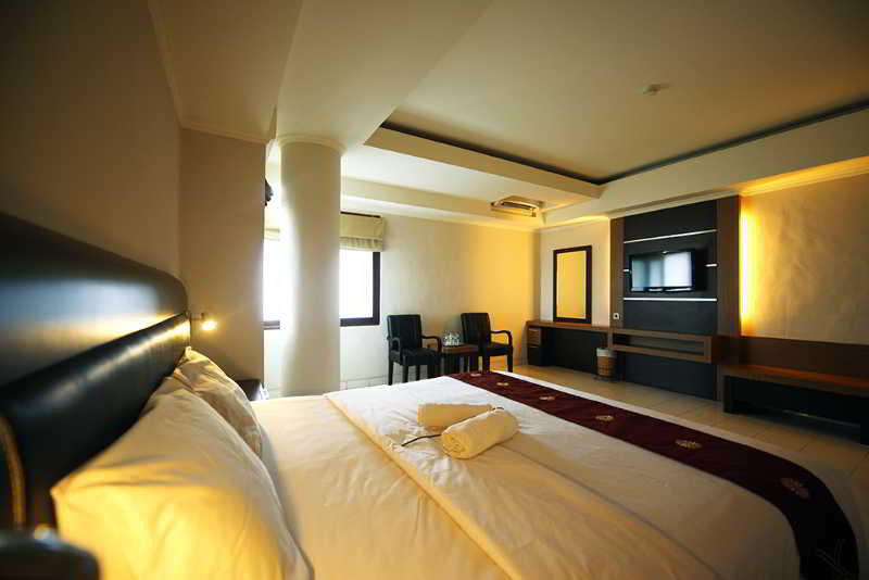Urbanview Hotel Taman Suci Denpasar Bali