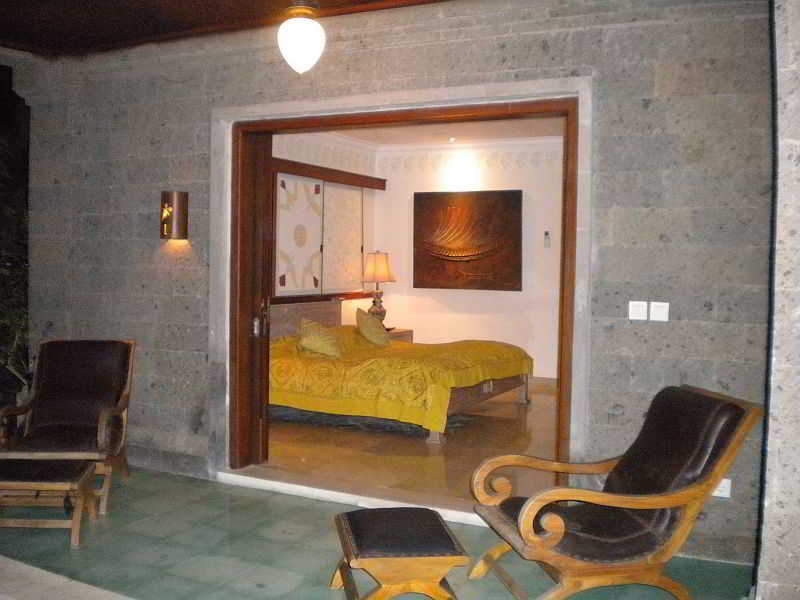 Taman Suci Suite & Villas