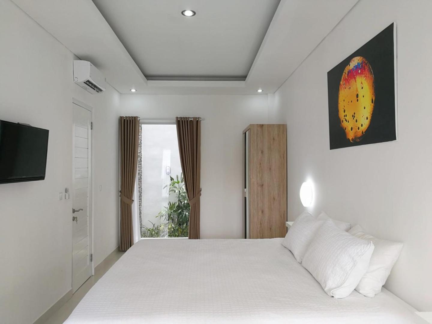 The Bali Bubble
